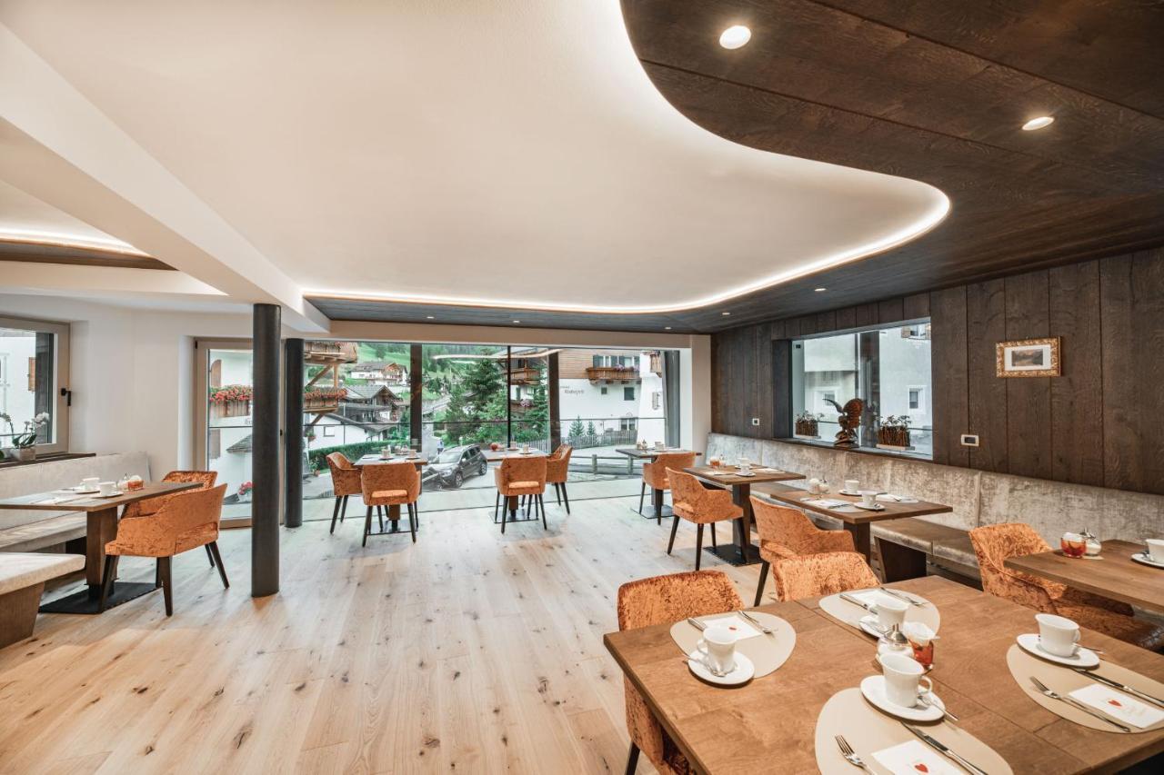 Garni Hotel Miara - Your Dolomites Home Селва ди Вал Гардена Екстериор снимка