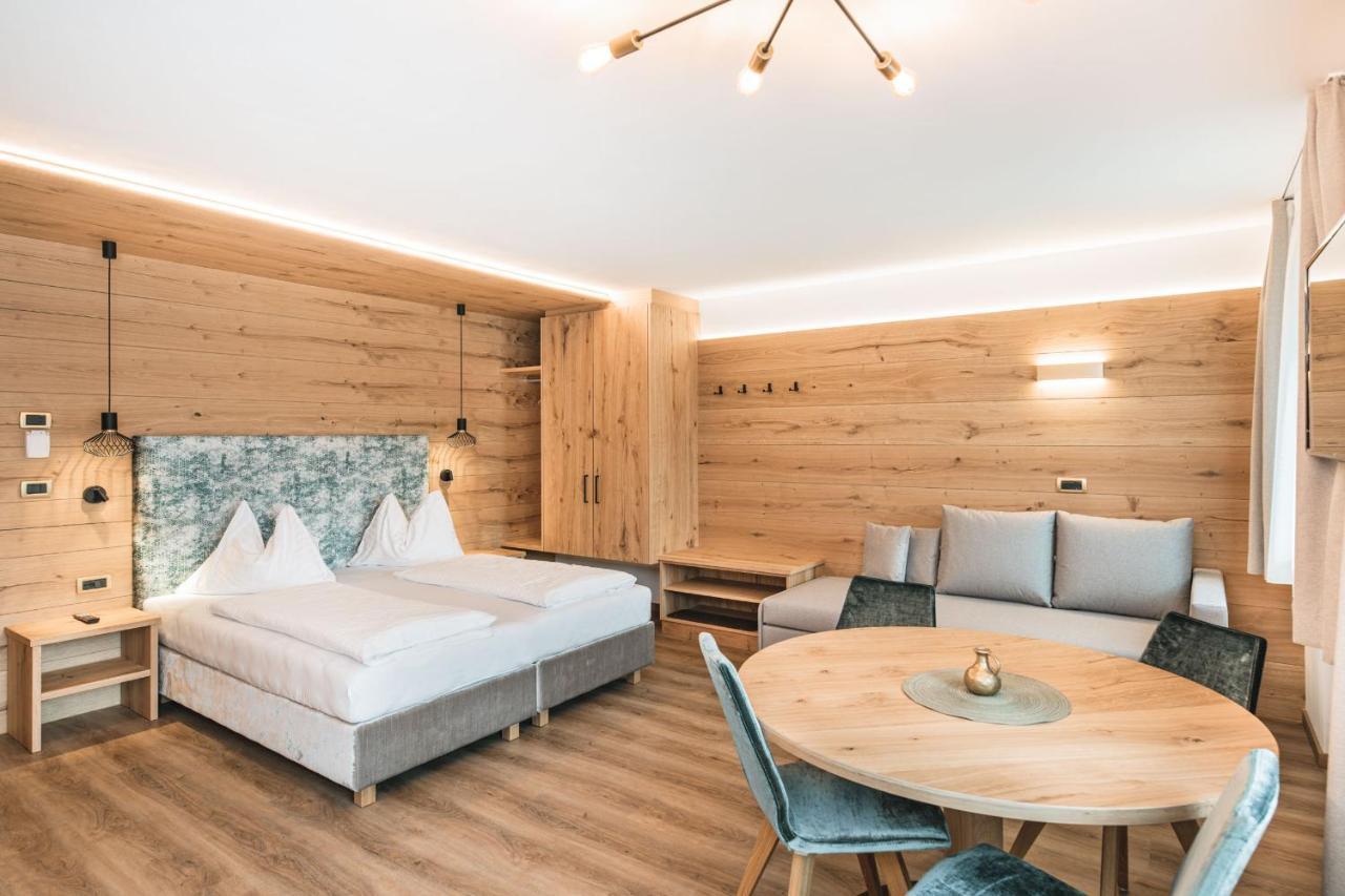 Garni Hotel Miara - Your Dolomites Home Селва ди Вал Гардена Екстериор снимка
