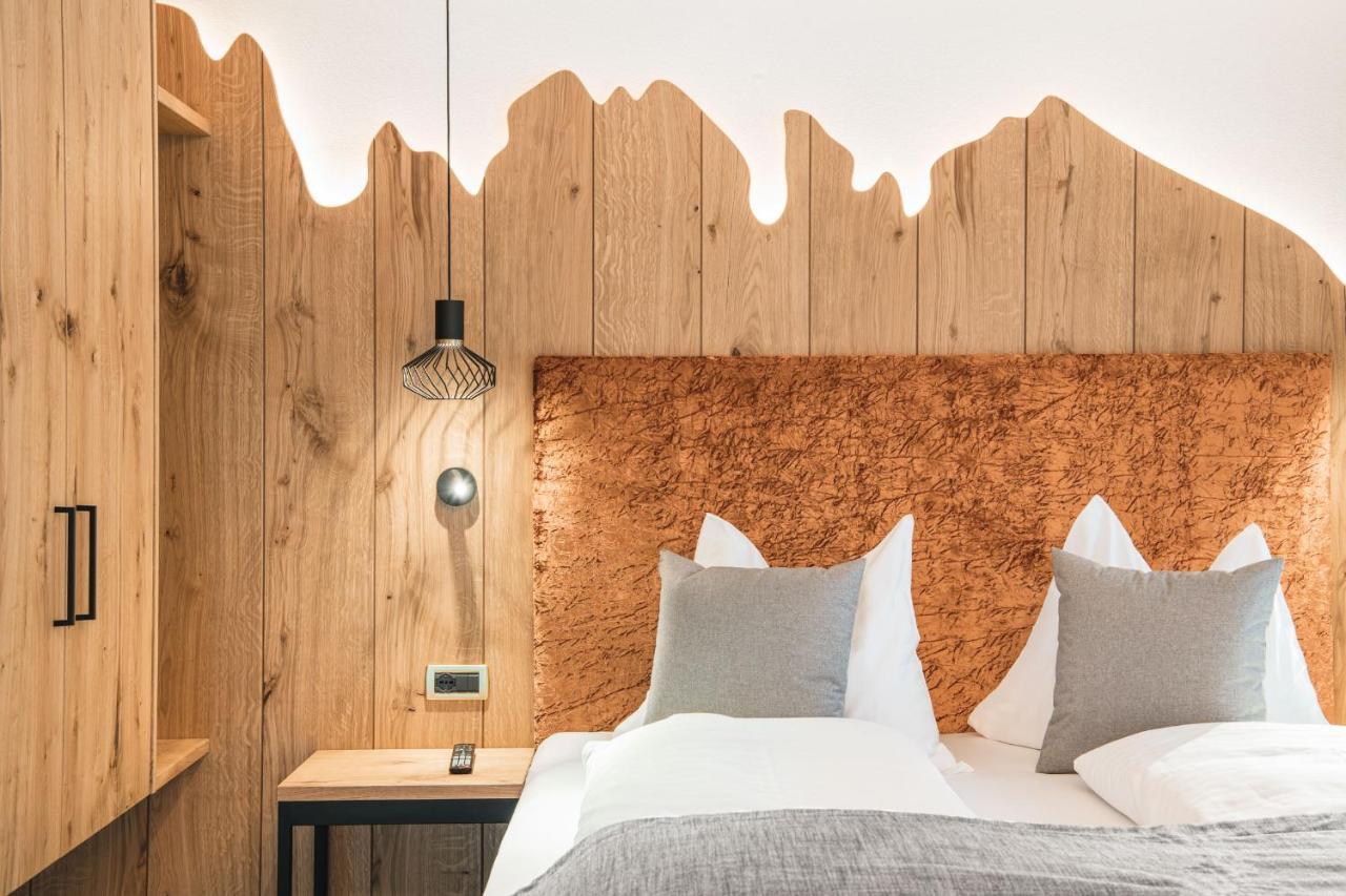 Garni Hotel Miara - Your Dolomites Home Селва ди Вал Гардена Екстериор снимка