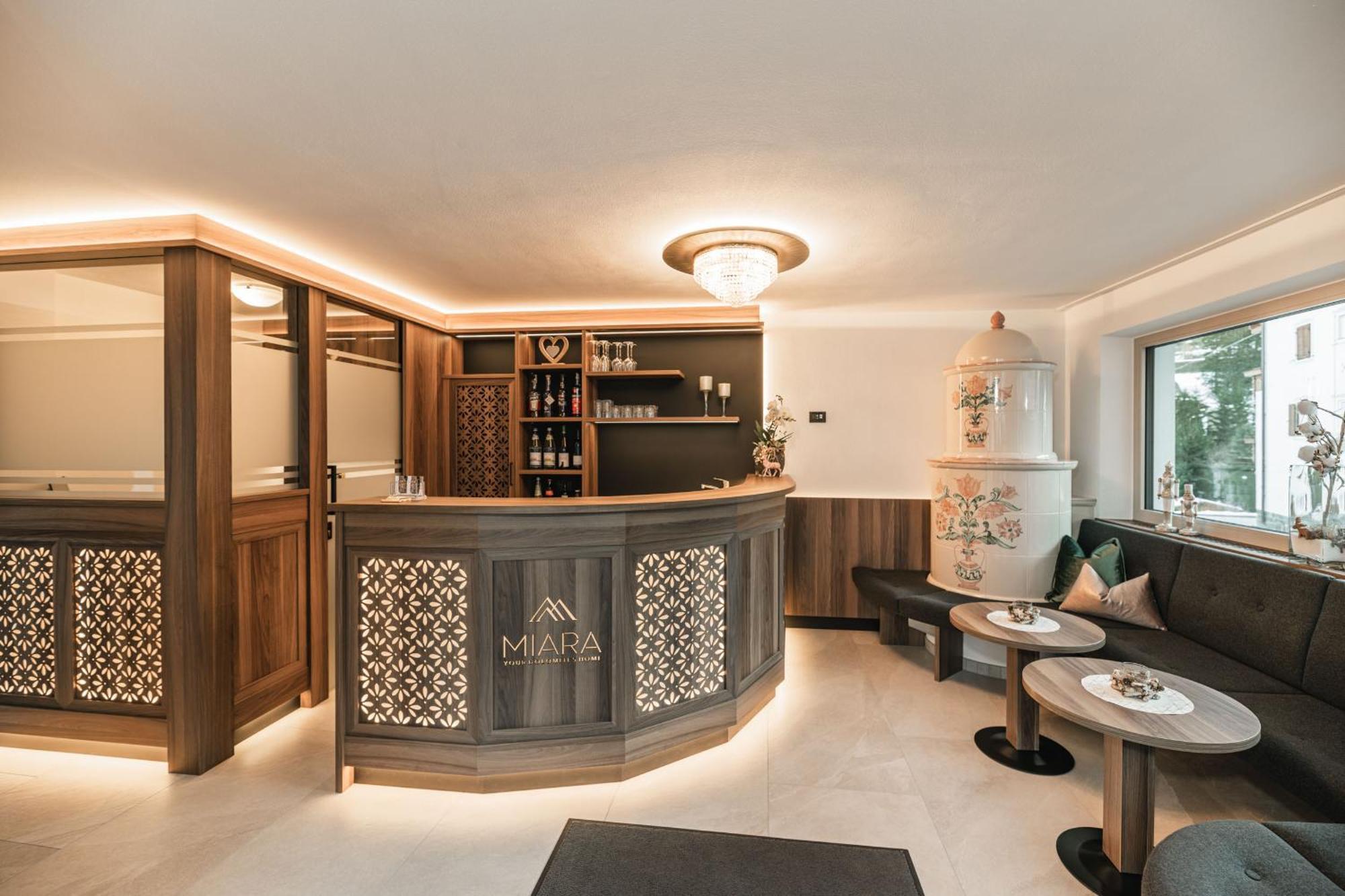 Garni Hotel Miara - Your Dolomites Home Селва ди Вал Гардена Екстериор снимка