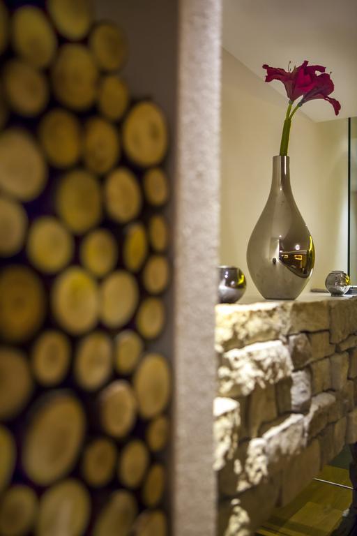 Garni Hotel Miara - Your Dolomites Home Селва ди Вал Гардена Екстериор снимка