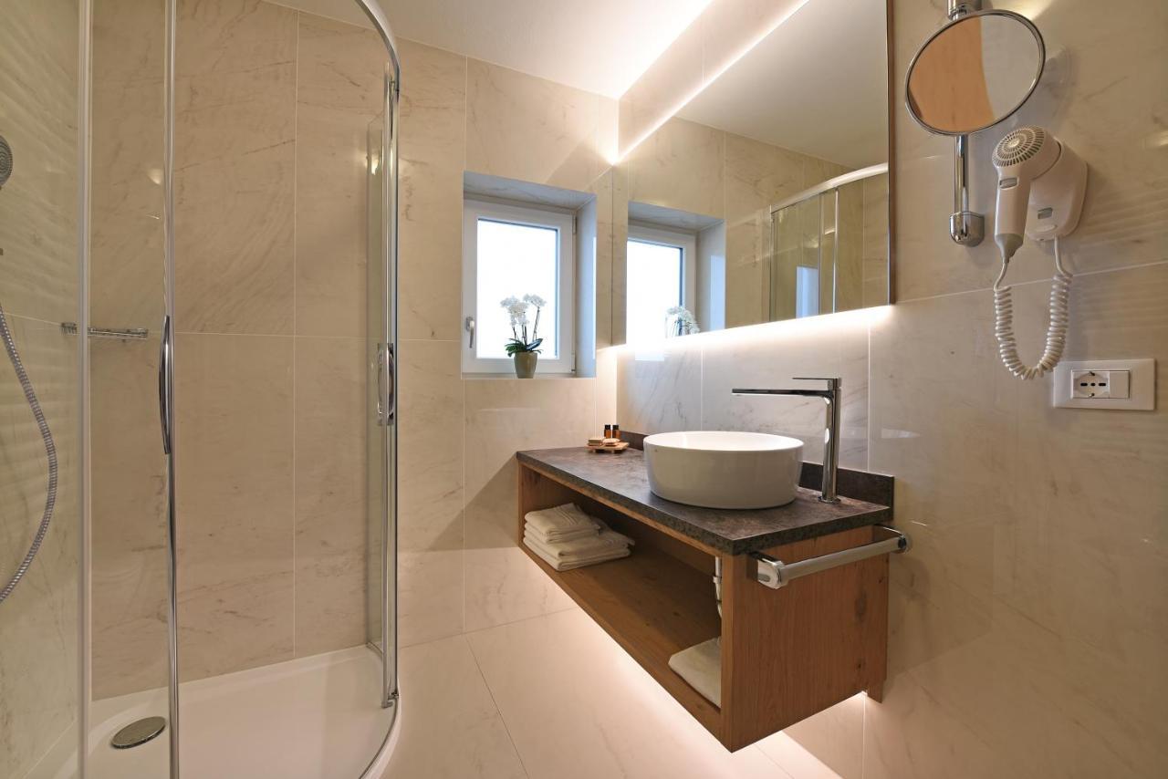 Garni Hotel Miara - Your Dolomites Home Селва ди Вал Гардена Екстериор снимка